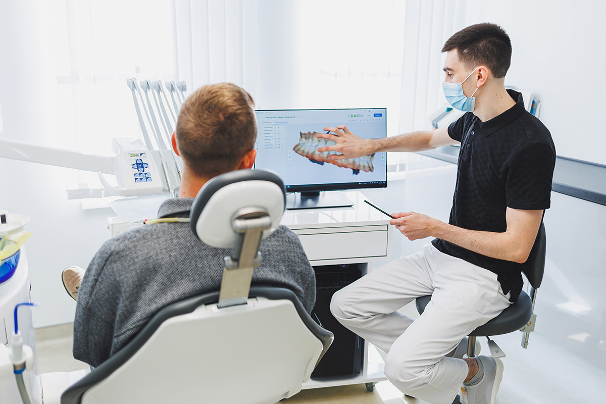 Corone dentali: cosa sono, quando servono e quanto costano