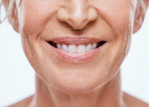 quanto costa una dentiera prezzi differenze e soluzioni