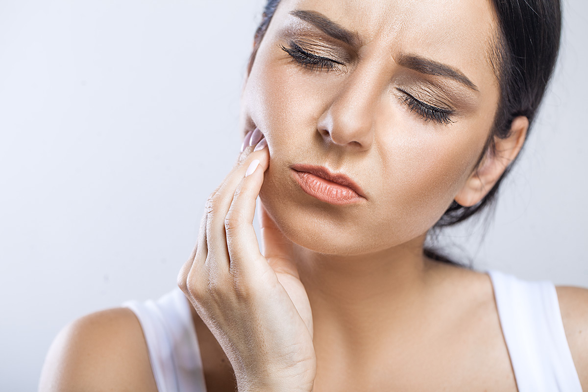Ascesso dentale: sintomi, cosa fare e quando è urgente